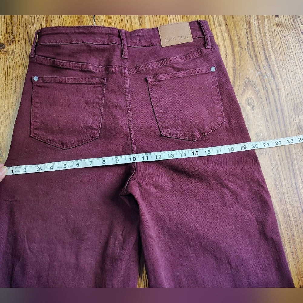 Judy Blue tummy control garment-dyed high-rise wide-leg crop jeans oxblood sz 29 - Picture 14 of 16